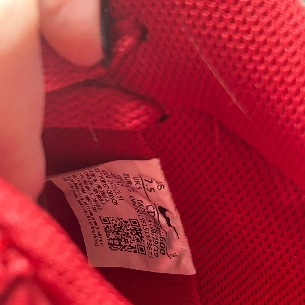 {Nike} Women’s Mid Red Court Vision Sneakers - Picture 5 of 5